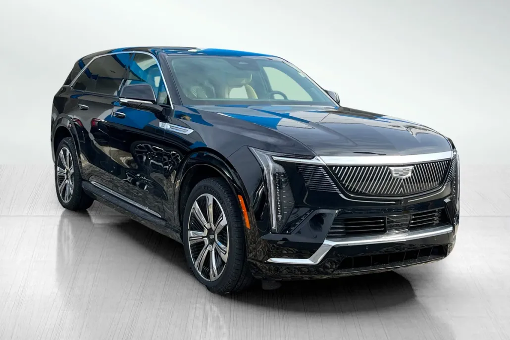 2025 Cadillac Escalade IQ Luxury photo 1
