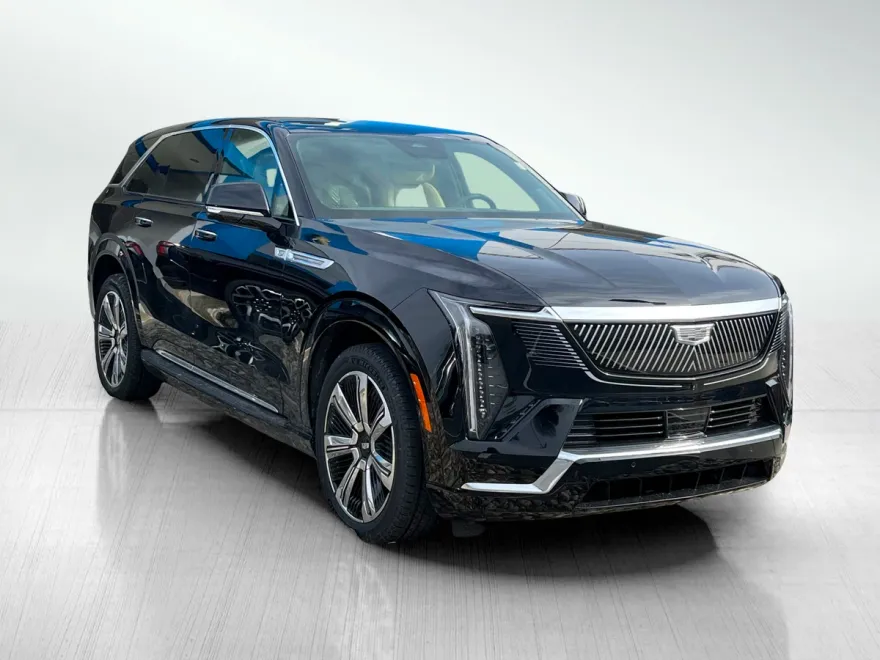 2025 Cadillac Escalade IQ Luxury photo 1