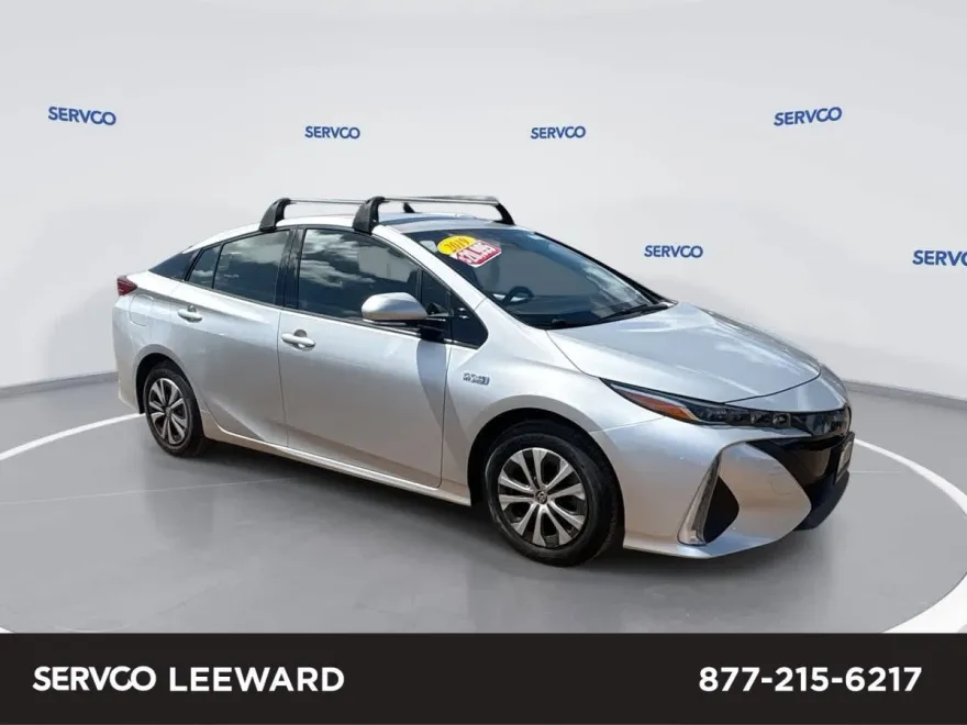 2019 Toyota Prius Prime Plus photo 1