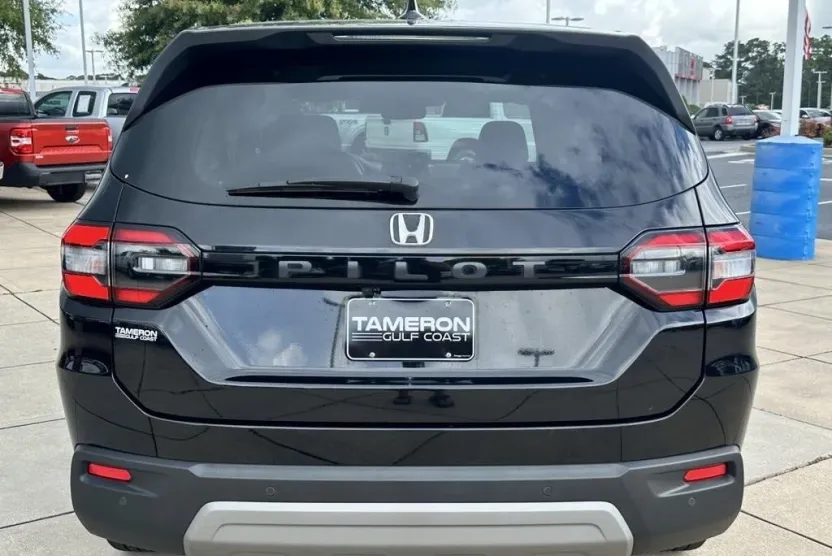 2024 Honda Pilot EX-L photo 1