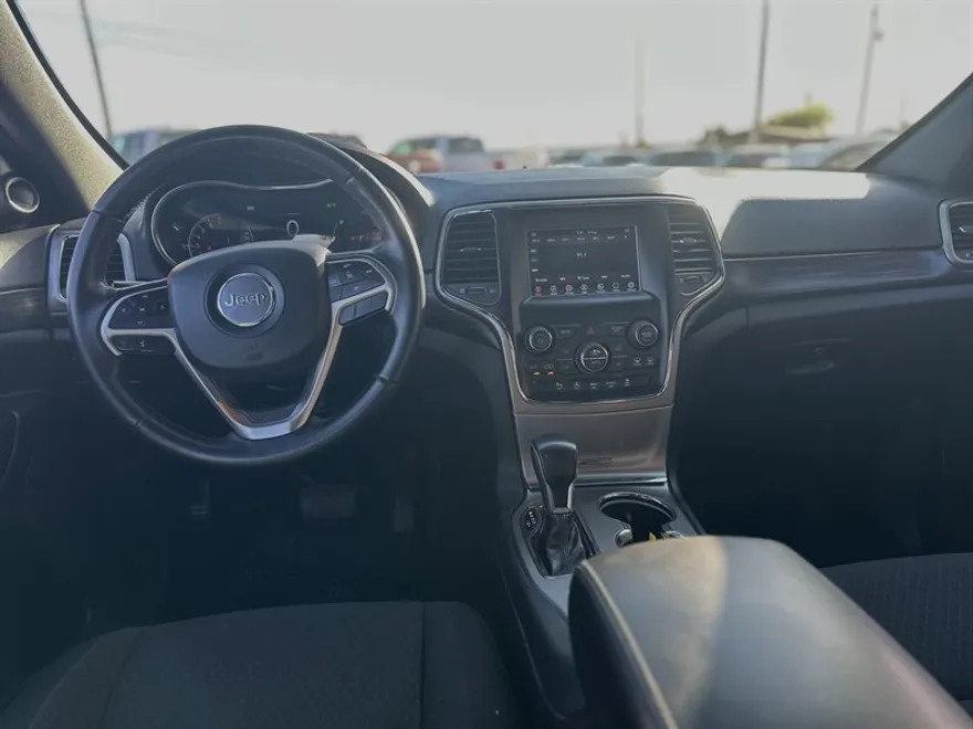 2021 Jeep Grand Cherokee Laredo E photo 1