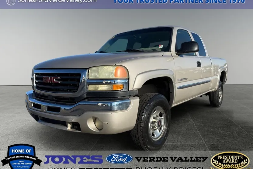 2004 Gmc Sierra SLE photo 1