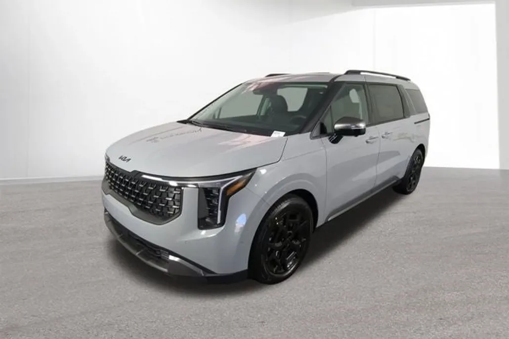 2026 Kia Carnival SX photo 1