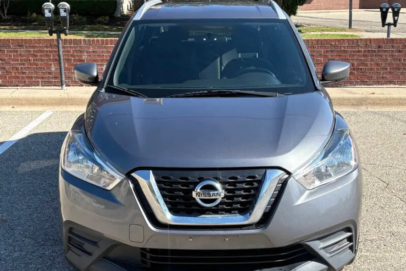 2018 Nissan Kicks SV photo 1