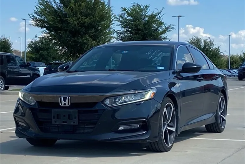 2018 Honda Accord Sport photo 1