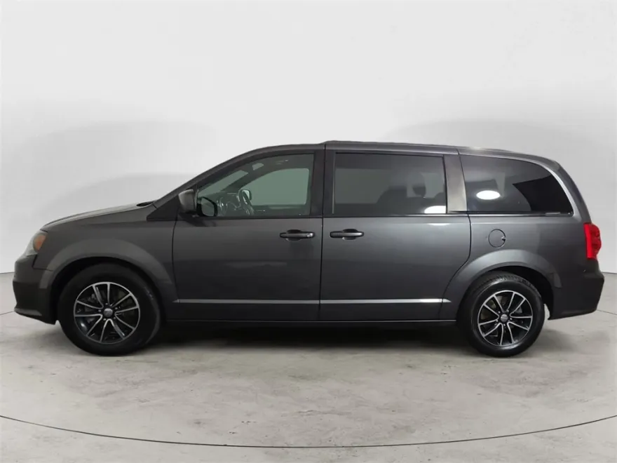 2018 Dodge Grand Caravan GT photo 1