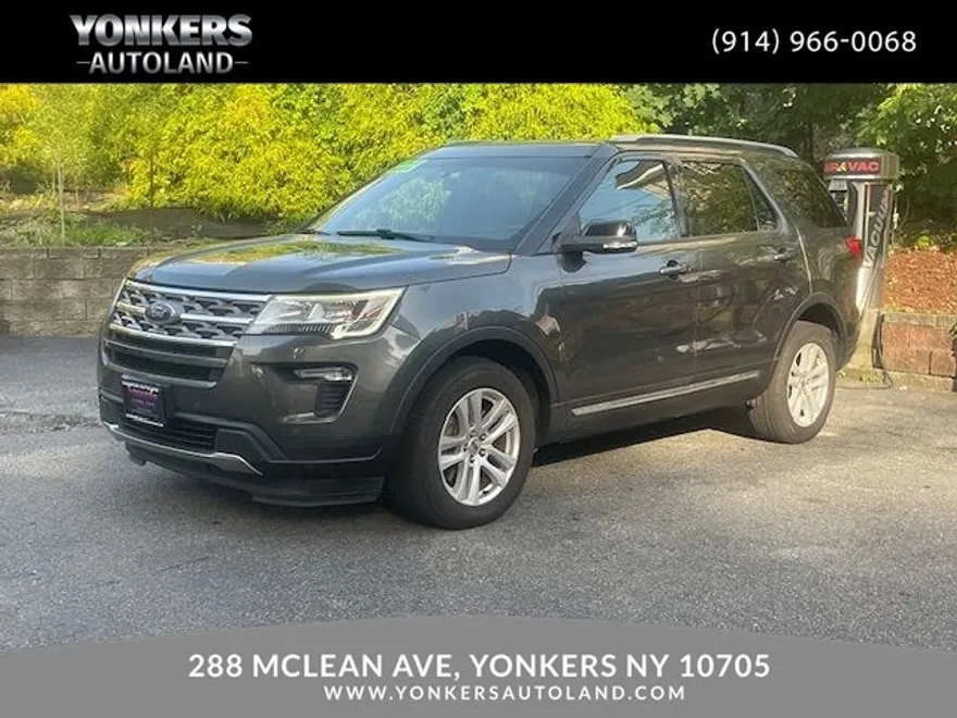 2018 Ford Explorer XLT photo 1