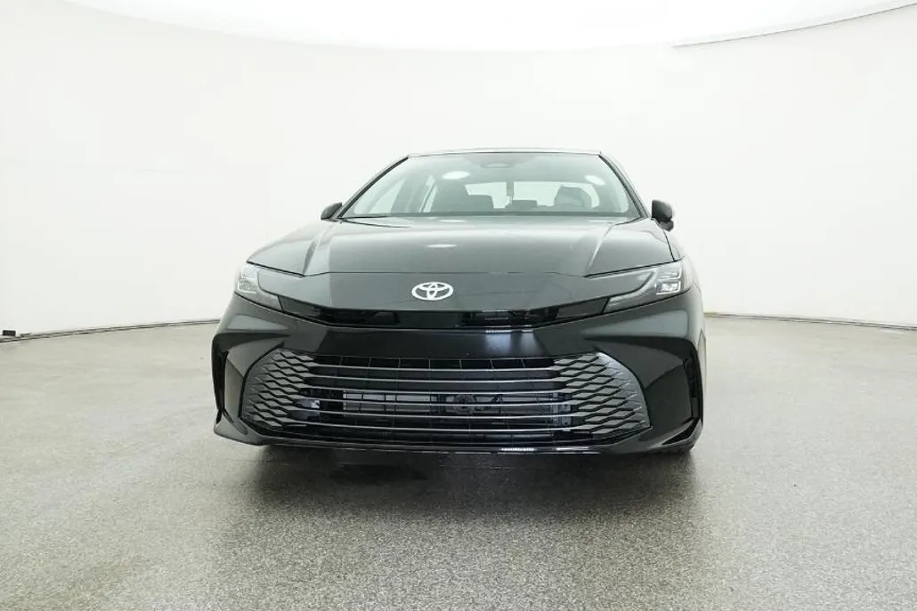2026 Toyota Camry XLE photo 1