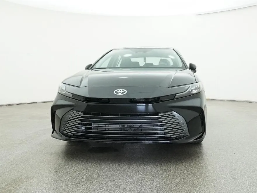 2026 Toyota Camry XLE photo 1
