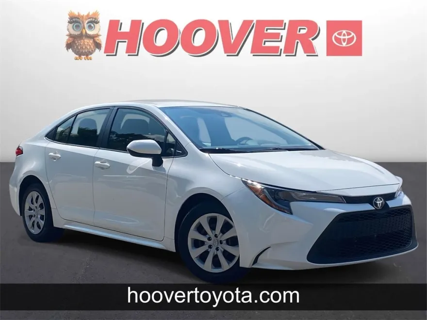 2022 Toyota Corolla LE photo 1