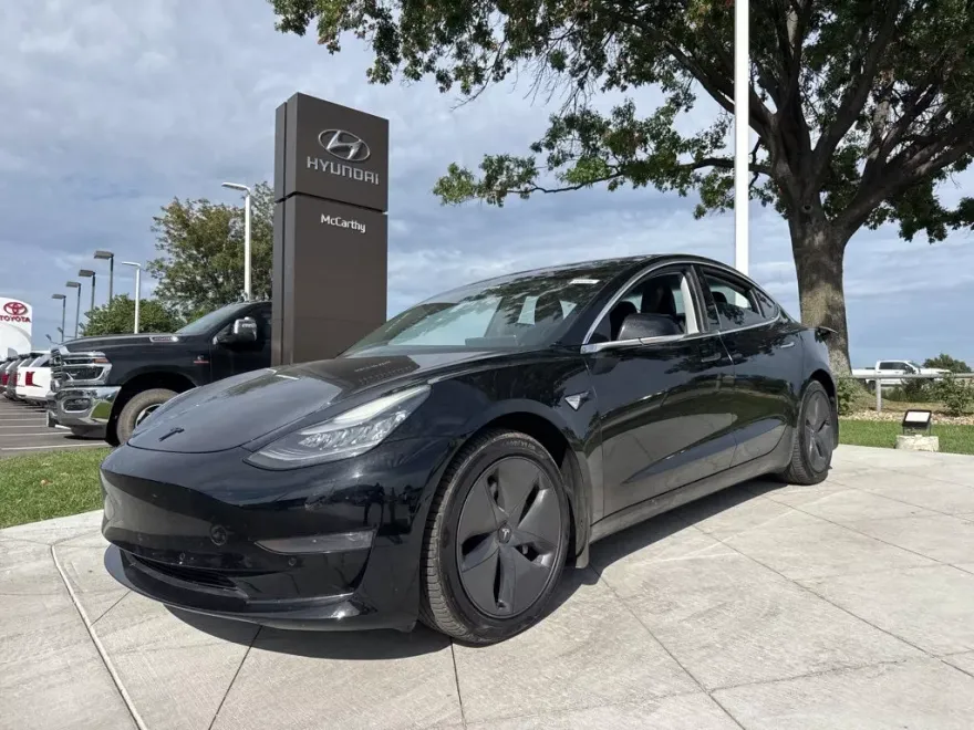 2019 Tesla Model 3 Performance photo 1