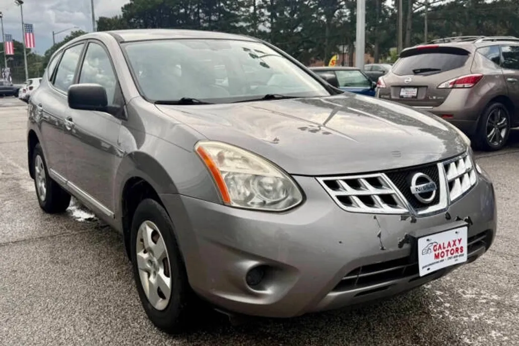2011 Nissan Rogue S photo 1