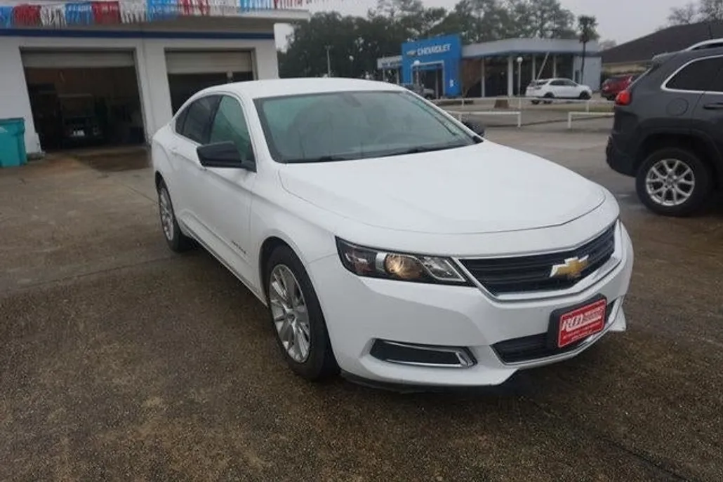 2016 Chevrolet Impala LS photo 1