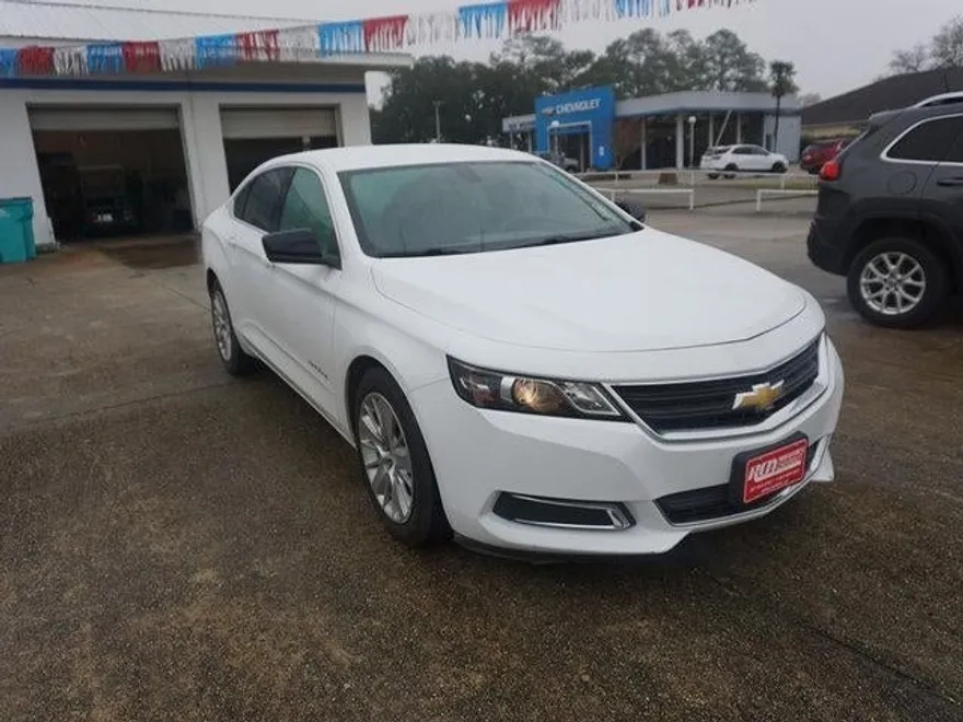 2016 Chevrolet Impala LS photo 1