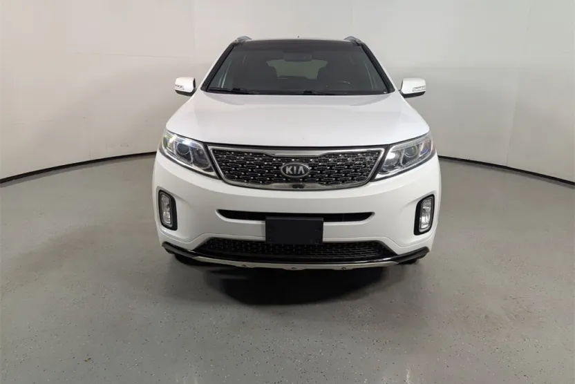 2015 Kia Sorento Limited V6 photo 1
