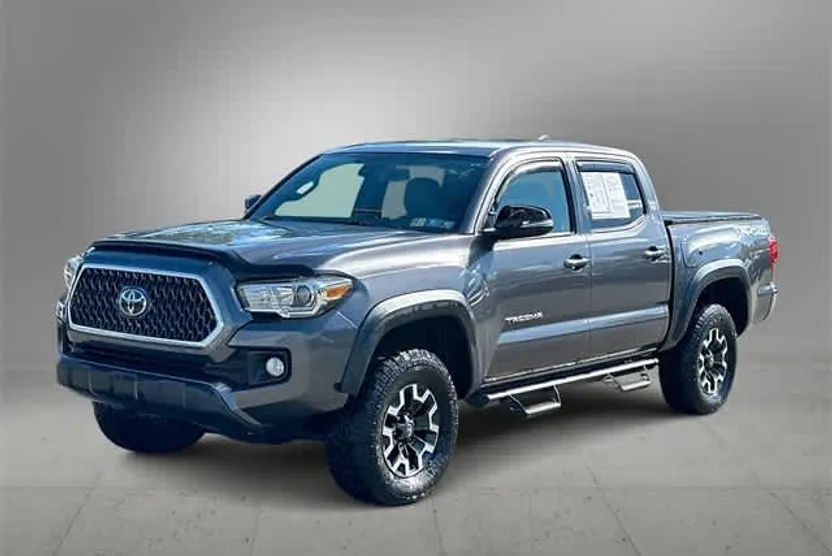 2018 Toyota Tacoma TRD V6 photo 1