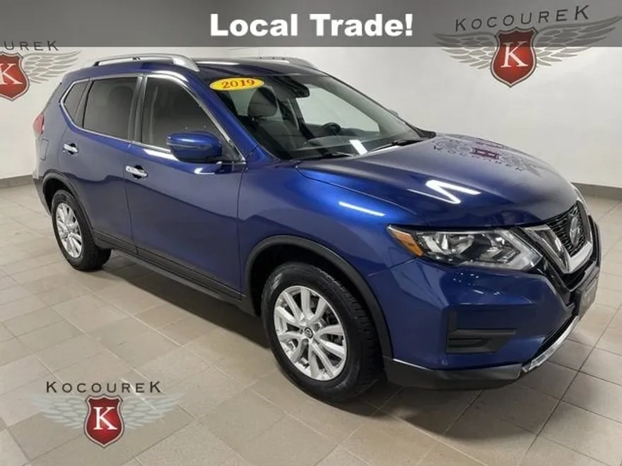 2019 Nissan Rogue SV photo 1