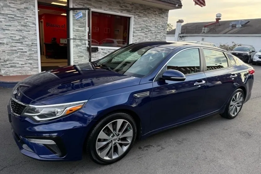 2019 Kia Optima LX S photo 1