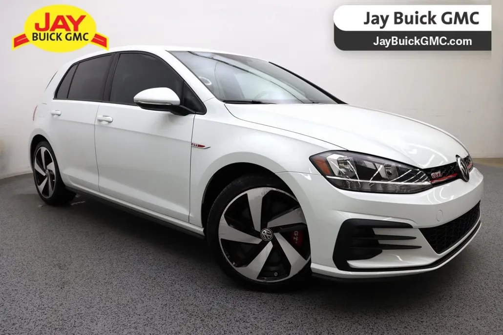2020 Volkswagen Golf GTI photo 1