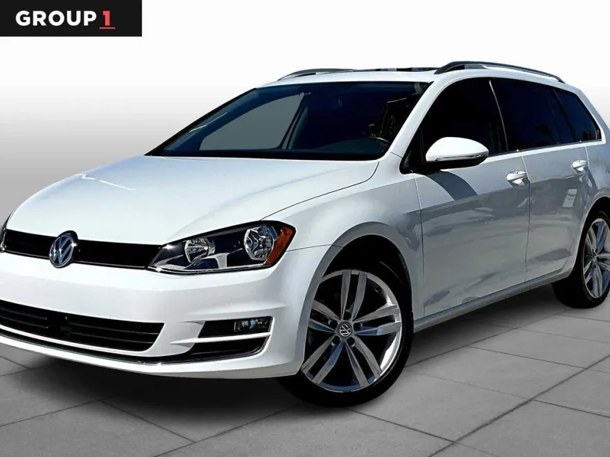 2017 Volkswagen Golf SportWagen SEL photo 1