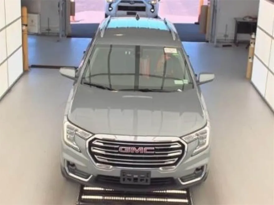 2024 Gmc Terrain SLT photo 1