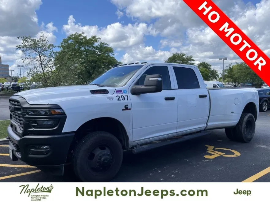2025 Ram 3500 Tradesman photo 1