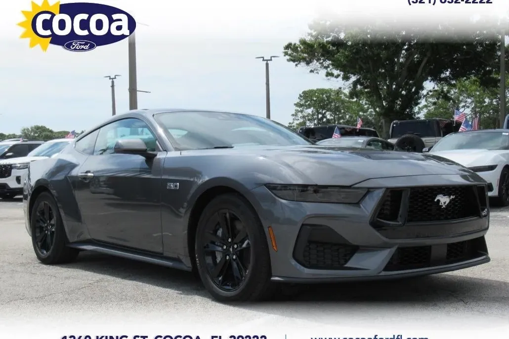 2025 Ford Mustang GT photo 1