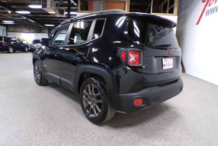 2016 Jeep Renegade Latitude North Edition photo 1