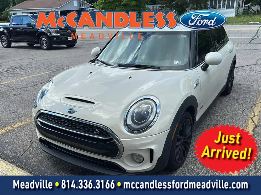 2017 Mini Clubman Base S ALL4 photo 1