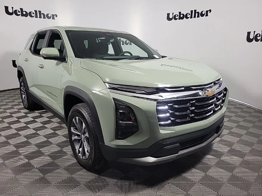 2026 Chevrolet Equinox LT photo 1