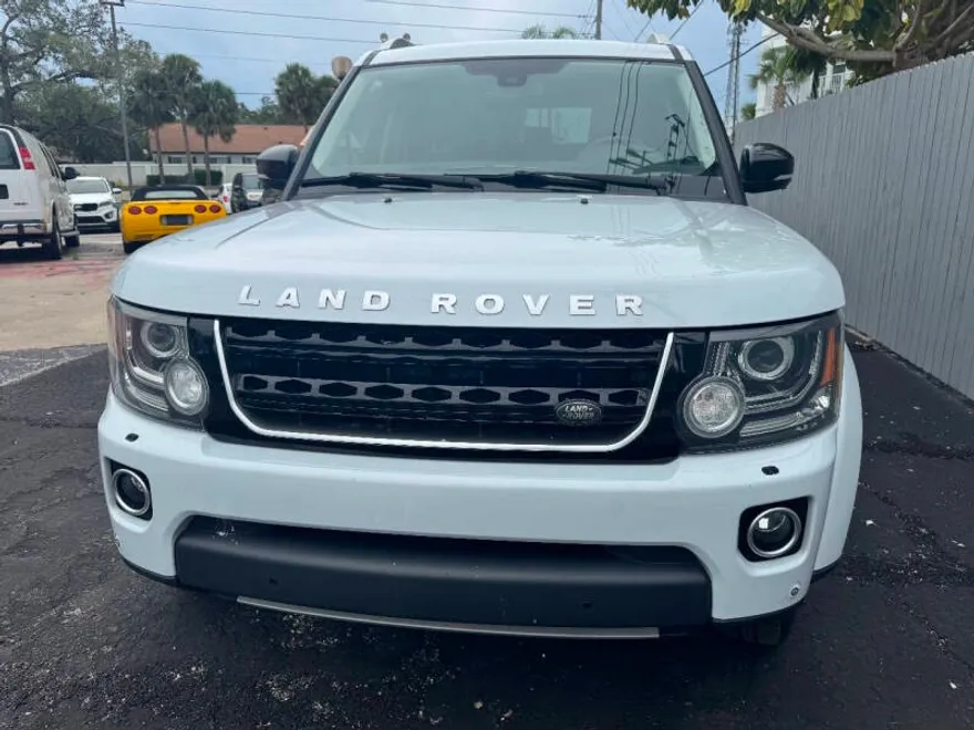 2016 Land Rover LR4 HSE LUX photo 1