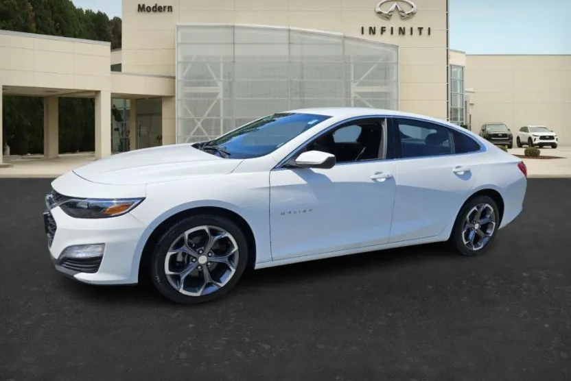 2023 Chevrolet Malibu 1LT photo 1