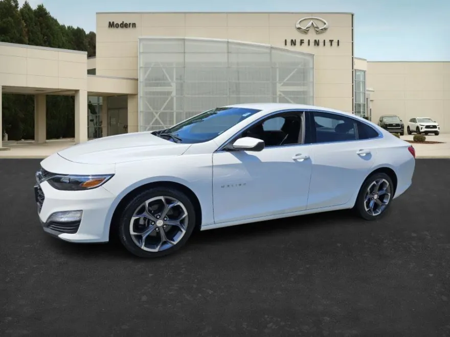 2023 Chevrolet Malibu 1LT photo 1