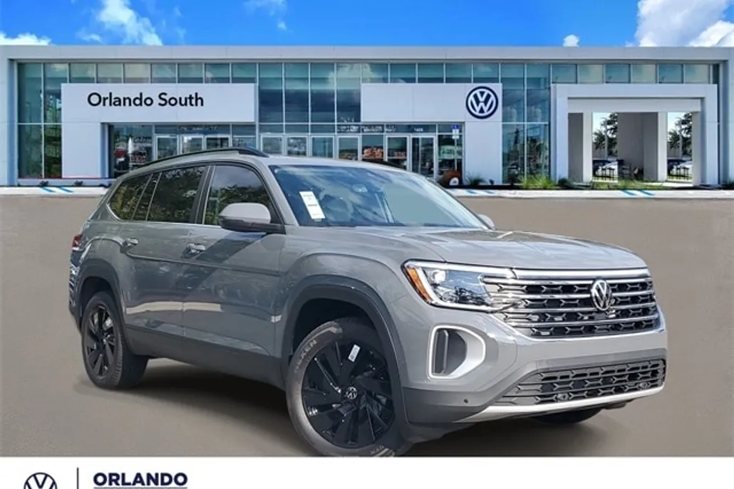 2026 Volkswagen Atlas SE Technology photo 1