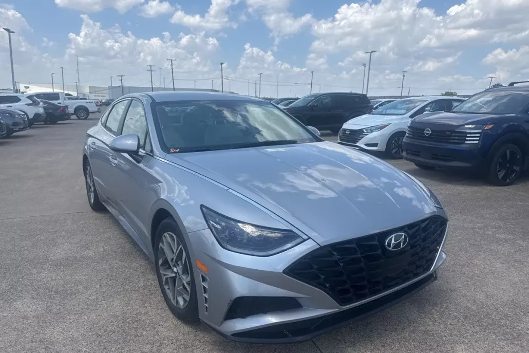 2023 Hyundai Sonata SEL photo 1