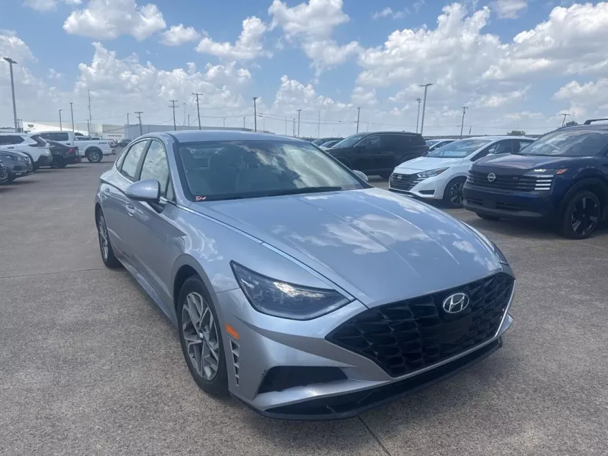 2023 Hyundai Sonata SEL photo 1