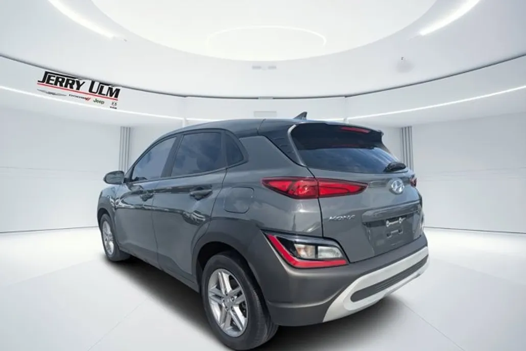 2023 Hyundai Kona SE photo 1