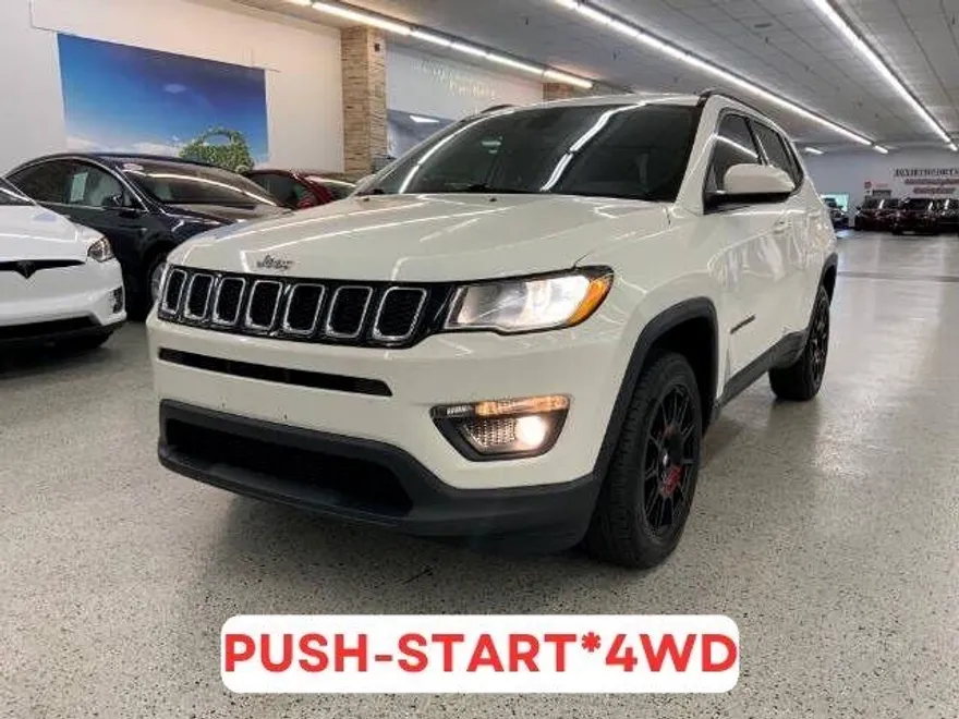 2019 Jeep Compass Latitude photo 1