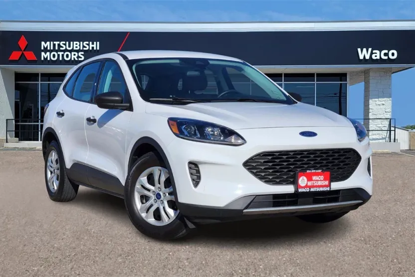 2022 Ford Escape S photo 1