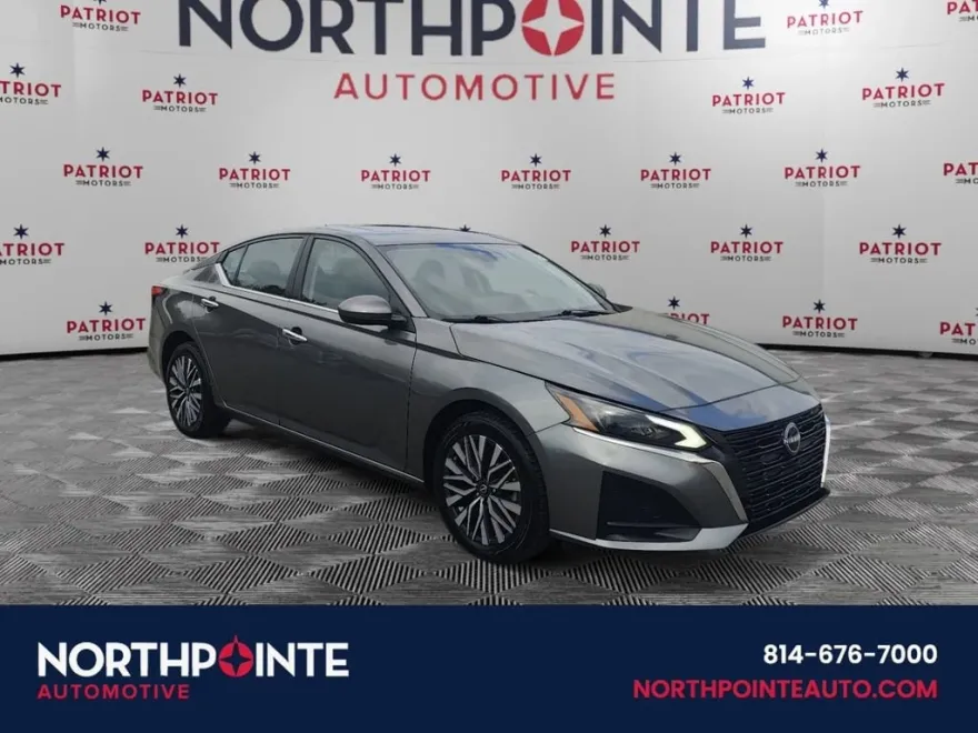 2023 Nissan Altima 2.5 SV photo 1