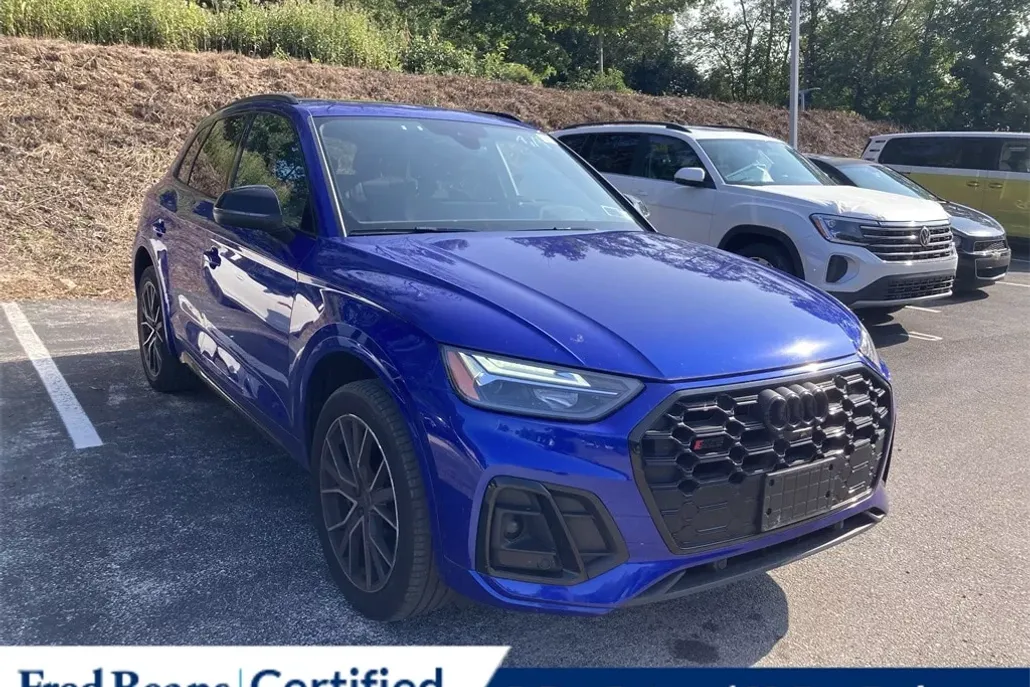 2022 Audi SQ5 Premium Plus photo 1