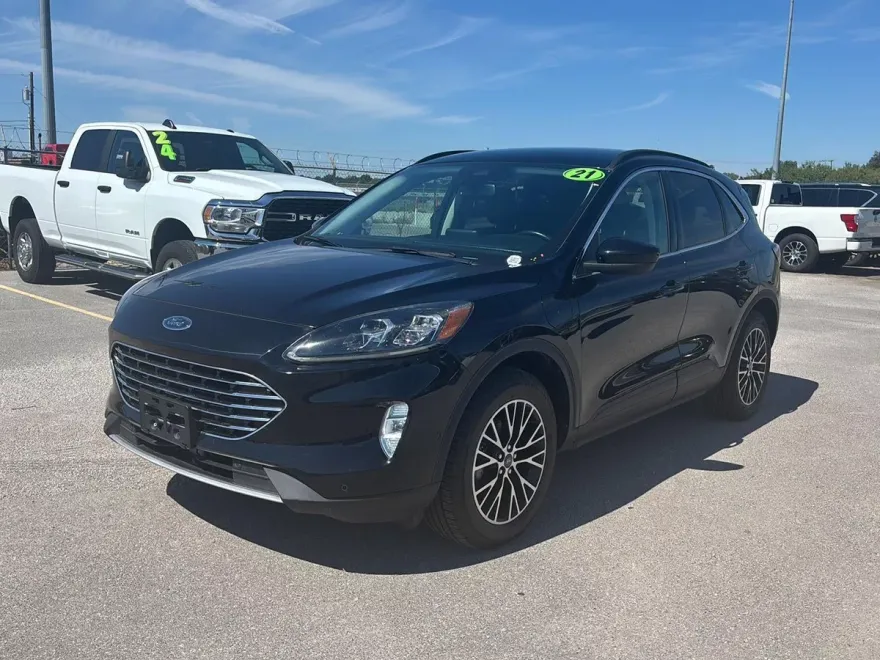 2021 Ford Escape Titanium Plug-In Hybrid photo 1