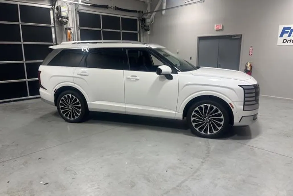 2026 Hyundai Palisade Calligraphy photo 1