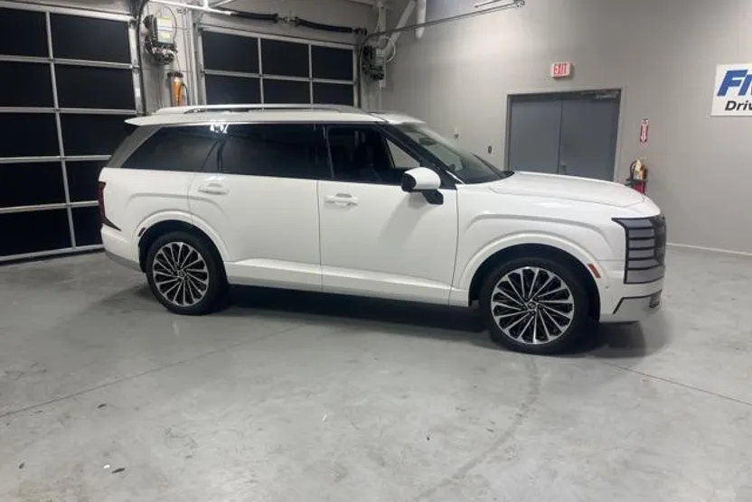 2026 Hyundai Palisade Calligraphy photo 1