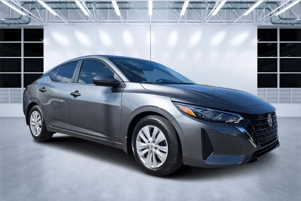 2025 Nissan Sentra S photo 1