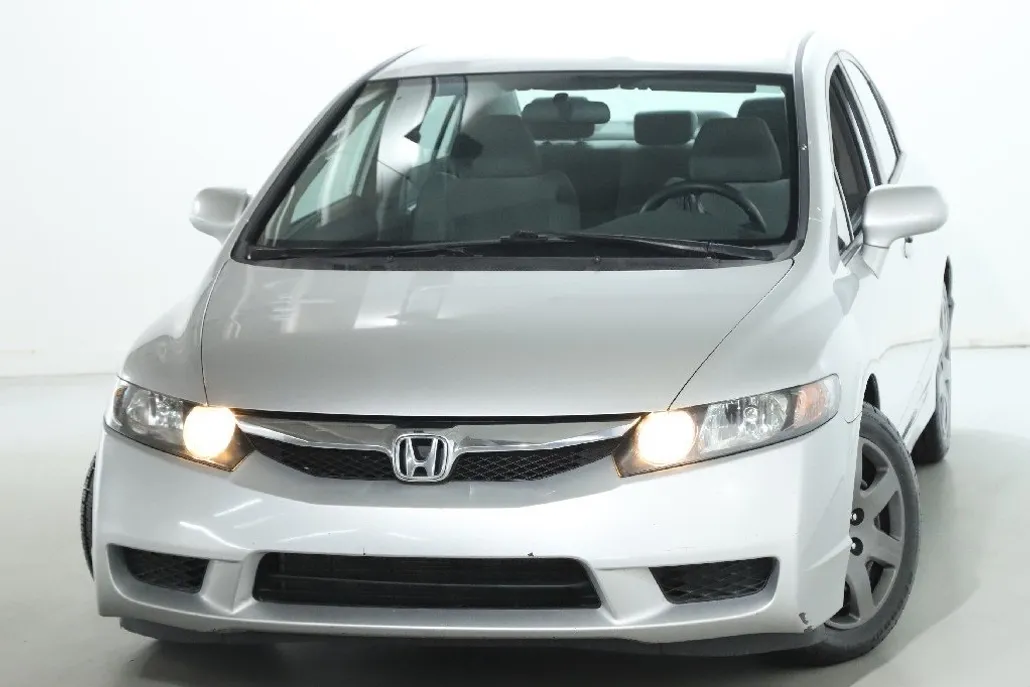 2009 Honda Civic LX photo 1