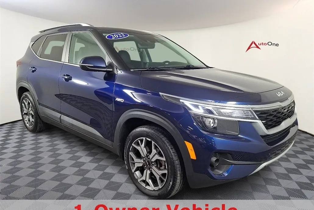 2022 Kia Seltos EX photo 1