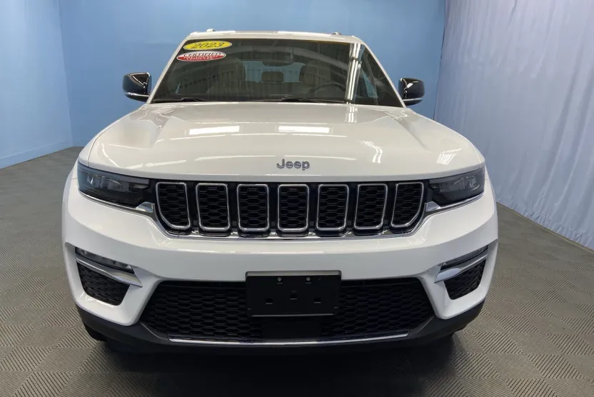 2023 Jeep Cherokee 4xe photo 1
