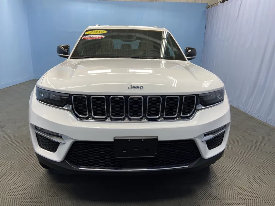 2023 Jeep Cherokee 4xe photo 1