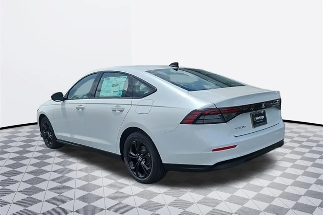 2025 Honda Accord SE photo 1